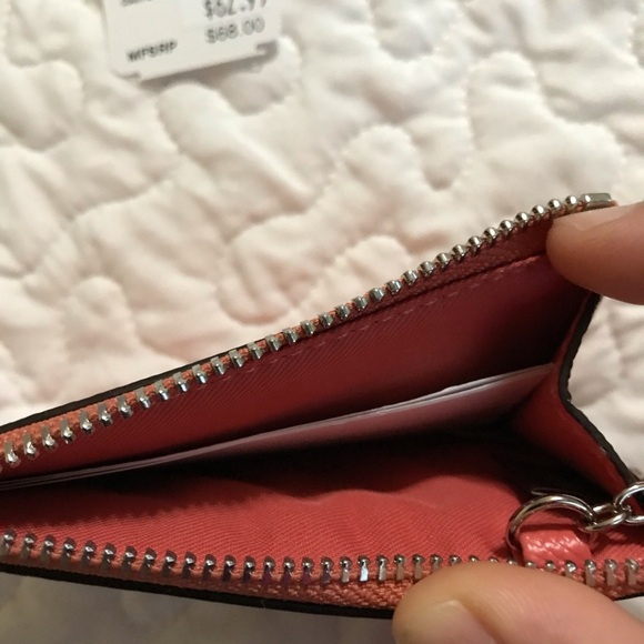 NWT Coach Card Hold coral Keychain - Picture 4 of 5